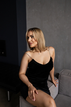 Ukrainian girl model irina from chernivtsi with Blonde hair age 36 photo-11