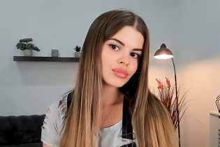 Ukrainian single woman valeria from kharkov with Light Brown hair age 23 photo-11