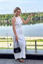 Ukrainian lady viktoria from kiev with Blonde hair age 39 photo-4