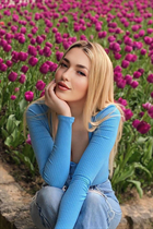 Mujeres increíbles de Ucrania vladyslava de uzhgorod con pelo Rubio y edad 26 photo-2