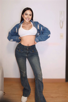 Novia de manila mabelle con pelo Negro y edad 25 photo-3