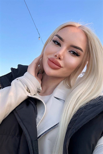 Superbe mariée ukrainienne hanna de kiev avec Blond cheveux, âge 23