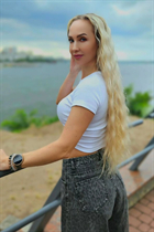 Single Ukrainian bride svetlana from dnepr with Blonde hair age 44 photo-22