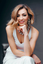 Femme parfaite olga de ricadi avec Chatain clairs cheveux, âge 42 photo-7