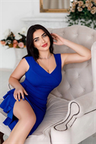 Ukrainian single woman veronika from dnipro with Dark Brown hair age 24 photo-3