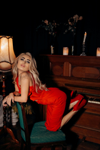 Dating ukrainian woman natalia from krivoy rog with Blonde hair age 32 photo-3