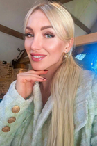 Gorgeous Ukrainian woman kateryna from kiev with Blonde hair age 32 photo-2