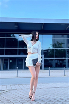 Belle femme allemande alina de passau avec Noirs cheveux 22 ans photo-5