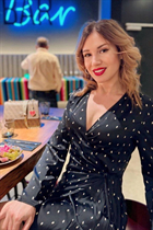 Belle femme allemande ludmila de berlin avec Chatain clairs cheveux 44 ans photo-3