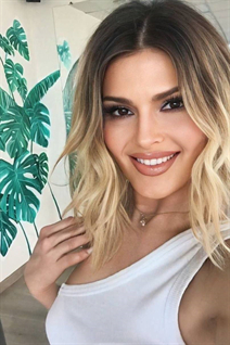 Marrying a moldovan woman vanina from kishinev with Blonde hair age 54