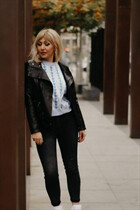 Date ukrainian girl viktoria from dnepr with Blonde hair age 44 photo-1