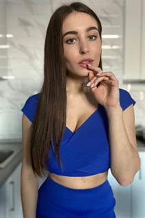 Femme ukrainienne pour le mariage marina de kiev avec Brunette cheveux, âge 29
