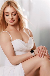 Date fille ukrainienne valentyna de vinnytsia avec Blond cheveux, âge 47