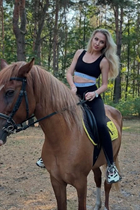 Belle fille allemande anna de munich avec Blond cheveux 39 ans photo-3