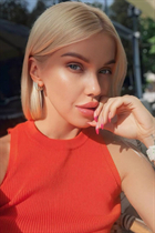 Ukrainian lady kateryna from kiev with Blonde hair age 39 photo-5