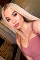 Mariée ukrainienne par correspondance alona de poltava avec Blond cheveux, âge 22 photo-11