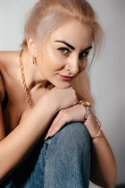 Beautiful single ukrainian woman yuliia from zhytomyr with Blonde hair age 38 photo-8