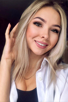 Slavic women irina from kharkov with Blonde hair age 27 photo-11