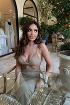 Bride from london dajana with Dark Brown hair age 28 photo-16