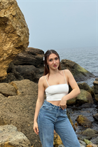 Date ukrainian victoriia from kropyvnytskyi with Black hair age 21 photo-10