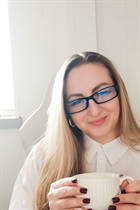 Mariée de krakow elena avec Chatain clairs cheveux, âge 43 photo-11