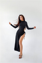 Dating ukrainian woman lena from ivano-frankovsk with Black hair age 25 photo-8