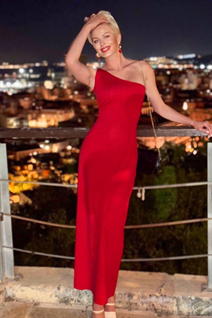 Perfect woman yana from alicante with Blonde hair age 43