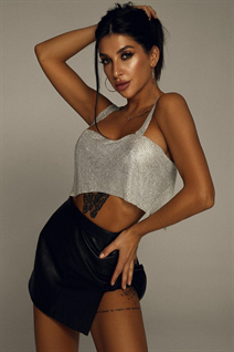 Mariée ukrainienne par correspondance uliana de lviv avec Brunette cheveux, âge 33