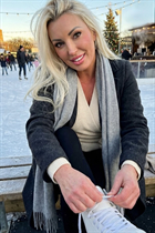 Jolie fille julia de barcelona avec Blond cheveux, âge 44 photo-8