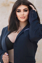 Deslumbrante novia ucraniana katerina de sumy con pelo Marrón oscuro y edad 24 photo-3