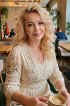 Ukrainian girl viktoria from zaporozhye with Blonde hair age 54 photo-5