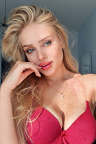 Dating a german woman anna from berlin with Blonde hair 21 years old