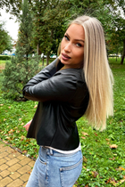 Hermosa mujer de Ucrania ella de kiev con pelo Rubio y edad 46 photo-47