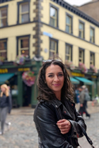 Fille de budapest inna aux cheveux Chatain clairs, age 45 photo-16