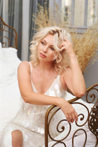 Slavic women anna from khmelnitsky with Blonde hair age 49 photo-1