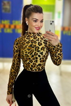 Encantadora chica ucraniana vladislava de khmelnitsky con pelo Marrón oscuro y edad 28 photo-10