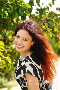 Mail order bride catalog lilia from chuguev with Dark Brown hair age 30