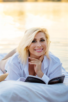 Beautiful Ukrainian woman iryna from zaporozhye with Blonde hair age 48 photo-19