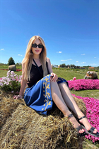 Wife from Ukraine anastasiia from kyiv with Blonde hair age 35 photo-12