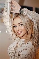 Dating ukrainian girl victoria from kremenchug with Blonde hair age 30 photo-3