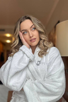 Date ukrainian girl nataliia from kryvyi rih with Blonde hair age 31 photo-9