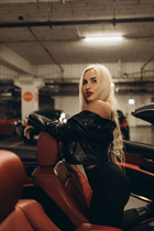 Femme roumaine iryna de constanța avec Blond cheveux 31 ans photo-4