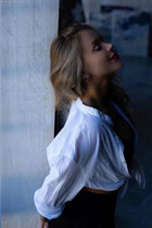 Mariée ukrainienne célibataire irina de kiev avec Chatain clairs cheveux, âge 31 photo-3