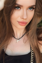 Beautiful Ukrainian bride yelyzaveta from kyiv with Light Brown hair age 20 photo-9