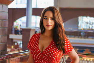 Ukrainian girl model inna from kharkov with Dark Brown hair age 40 photo-12