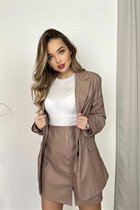 Perfect woman daryna from almaty with Light Brown hair age 23 photo-11