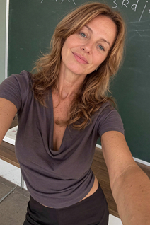 Femme célibataire ukrainienne irina de odesa avec Chatain clairs cheveux, âge 61