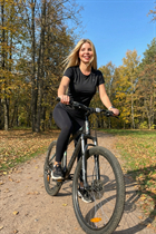 Date ukrainian girl viktoriia from kiev with Blonde hair age 32 photo-14