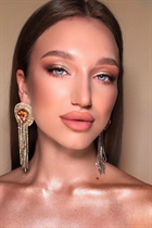 Ukrainian girl polina from odessa with Light Brown hair age 26 photo-6