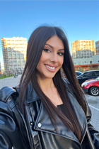 Beautiful Ukrainian woman sofia from kiev with Dark Brown hair age 23 photo-4